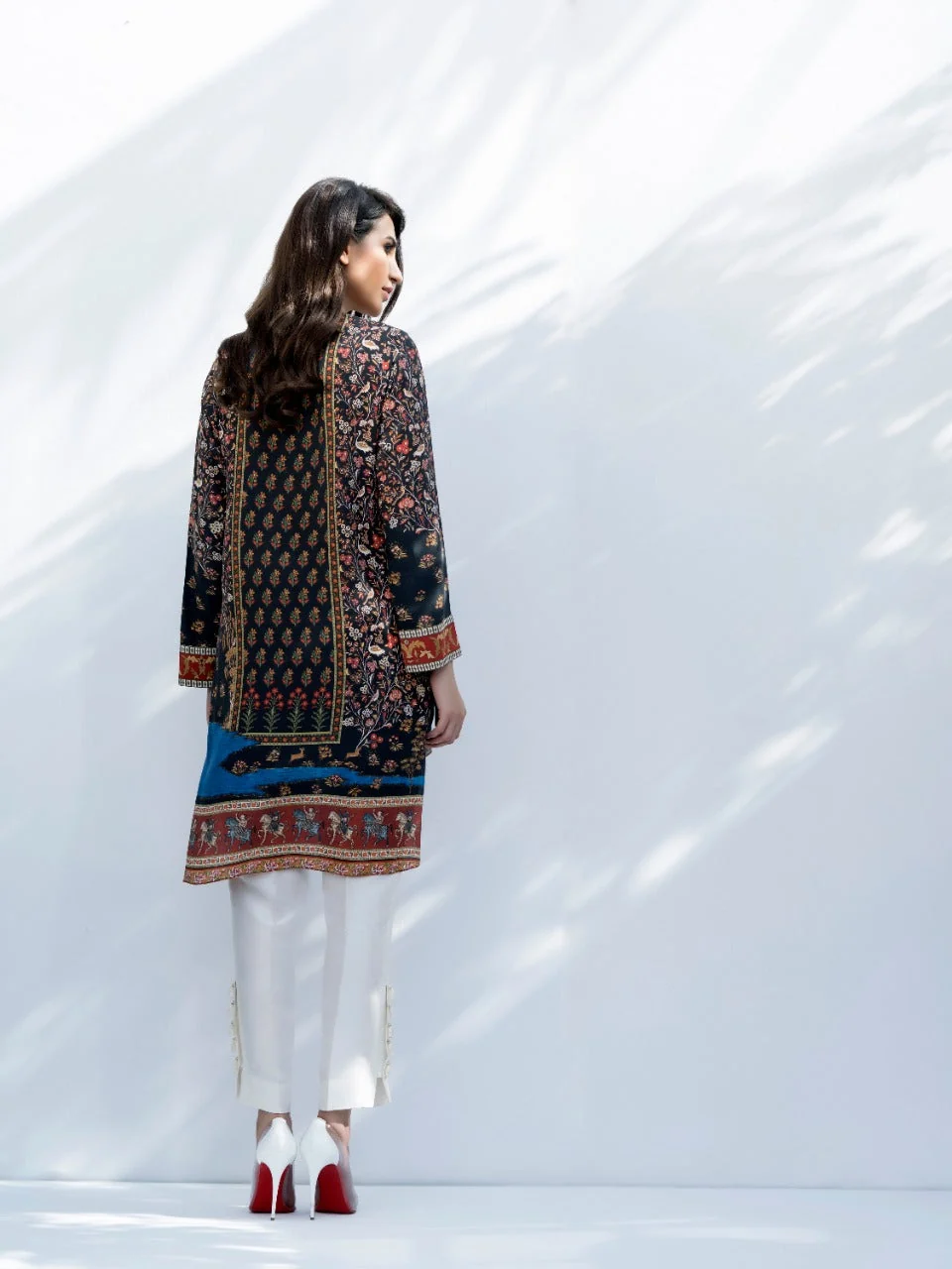 Crepe Digitally Printed Shirt And trousers - Image 3